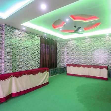 Oyo 60771 New Puri Hotel Eksteriør billede