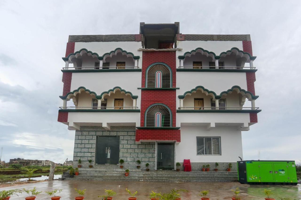 Oyo 60771 New Puri Hotel Eksteriør billede