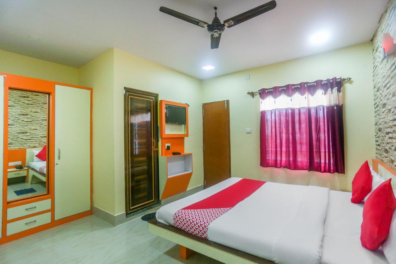 Oyo 60771 New Puri Hotel Eksteriør billede