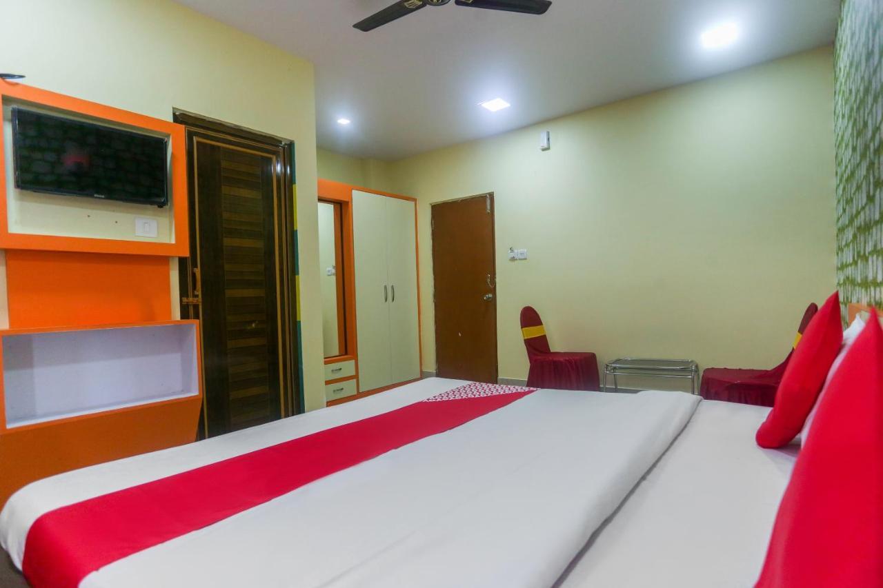 Oyo 60771 New Puri Hotel Eksteriør billede