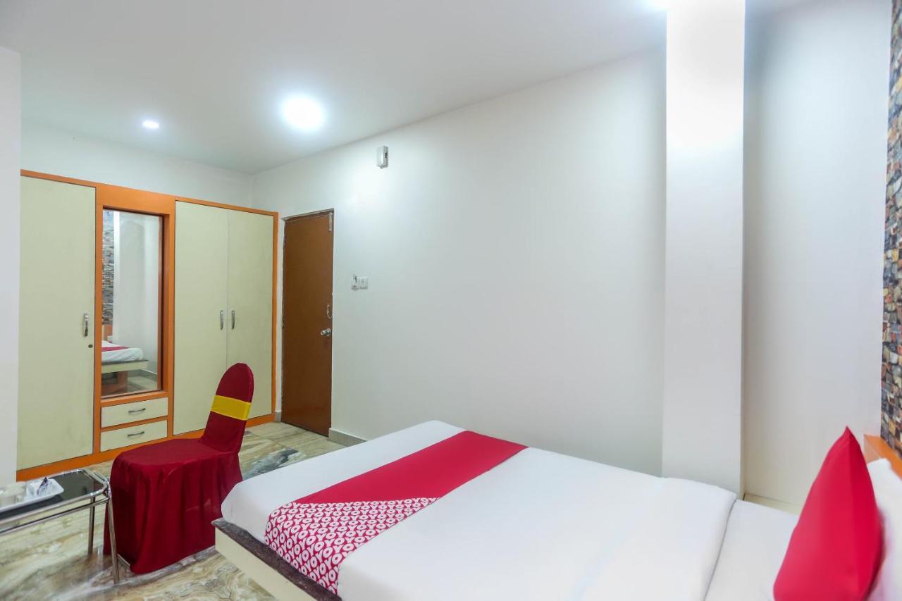 Oyo 60771 New Puri Hotel Eksteriør billede