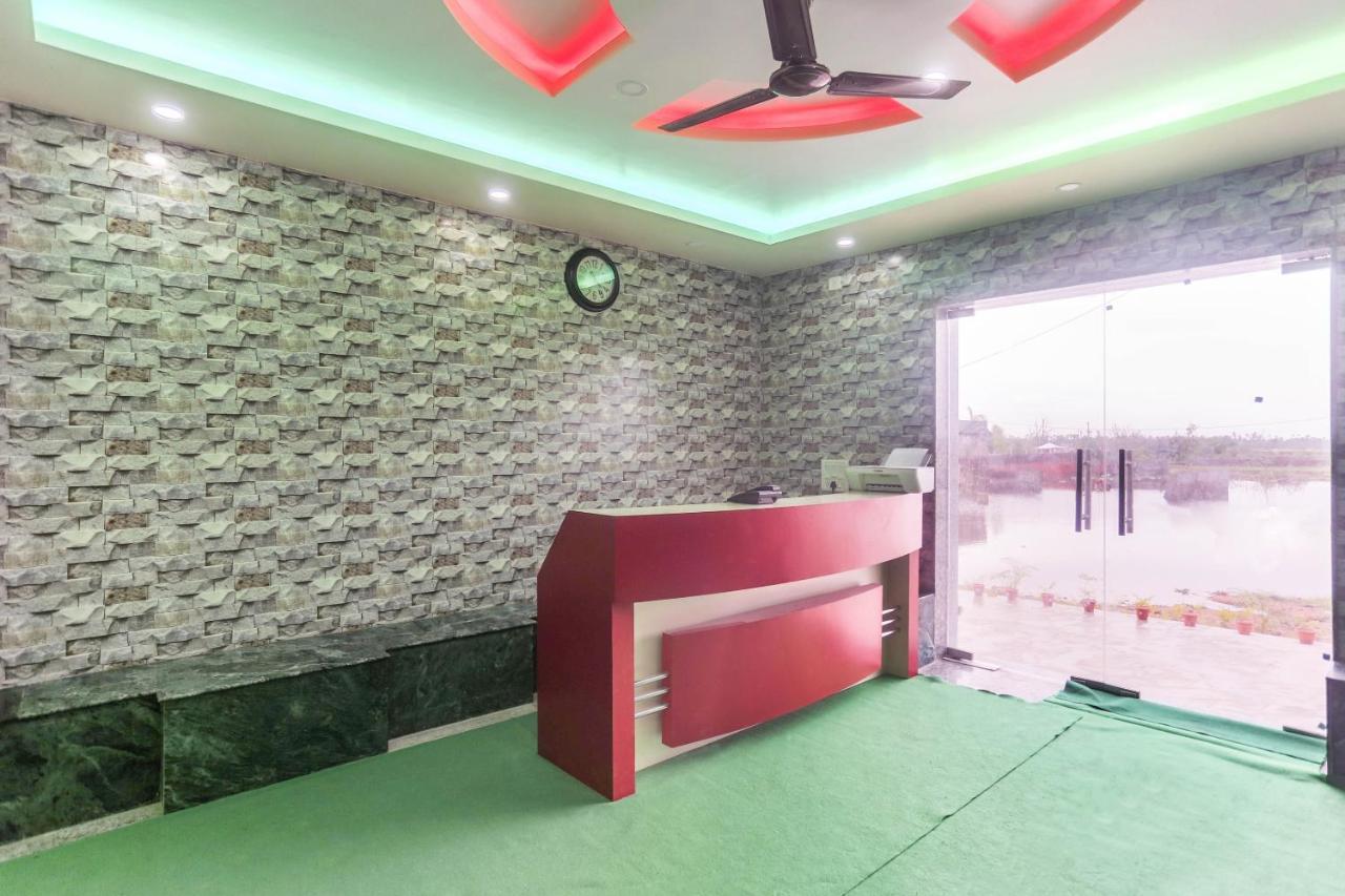 Oyo 60771 New Puri Hotel Eksteriør billede